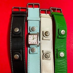 🖤ROXY💕watch with extra straps